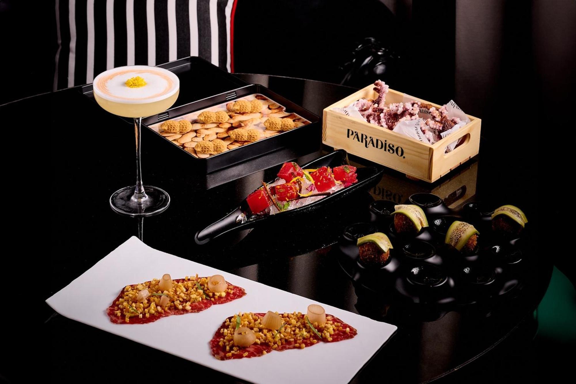 Five Luxe Hotel Dubaj Kültér fotó Paradiso cocktail and tapas