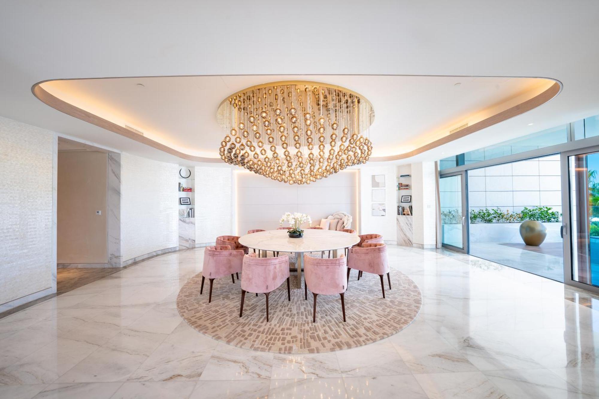 Five Luxe Hotel Dubaj Kültér fotó Dining room