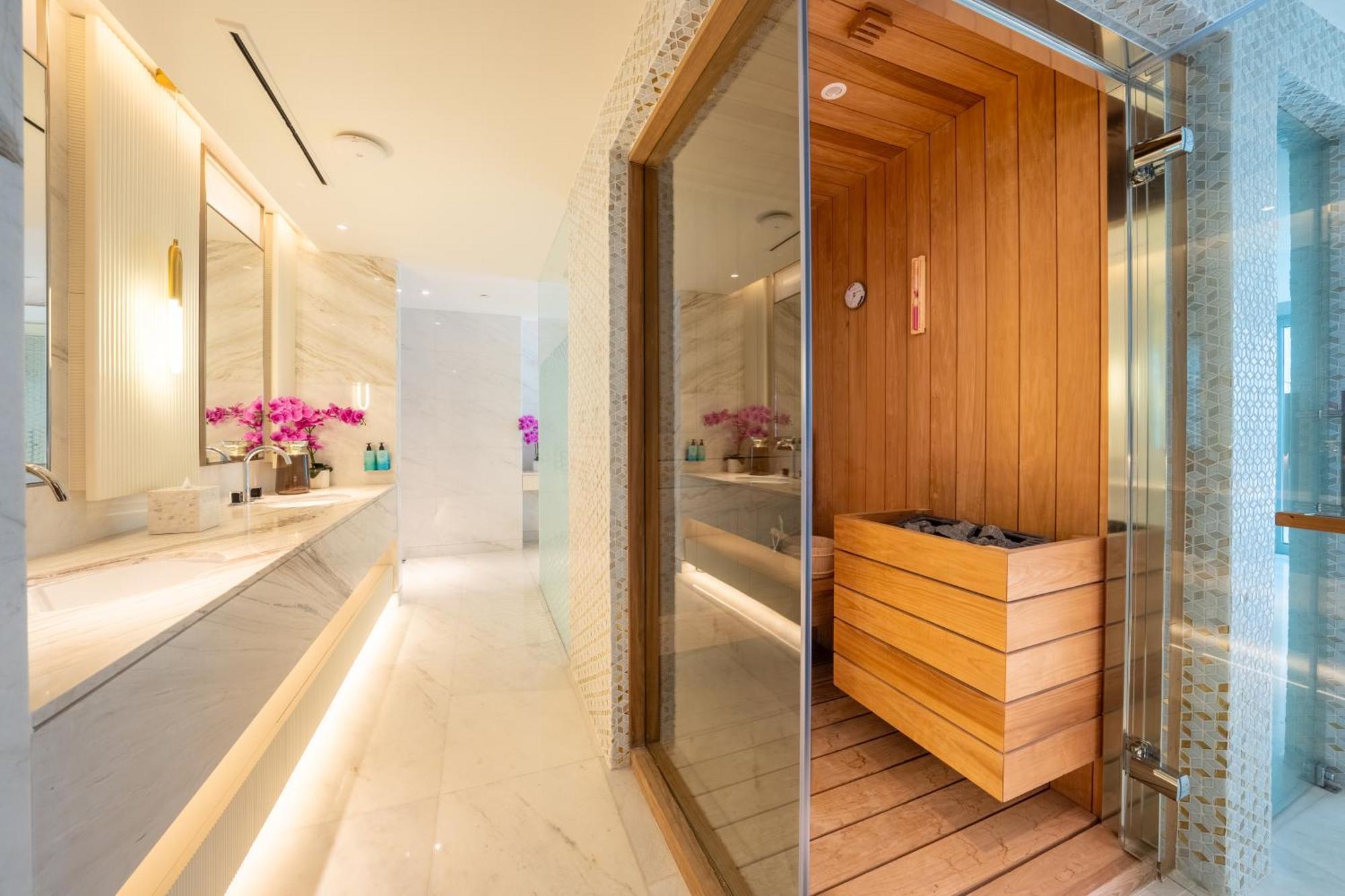 Five Luxe Hotel Dubaj Kültér fotó Sauna at The Spa at The Atlantis