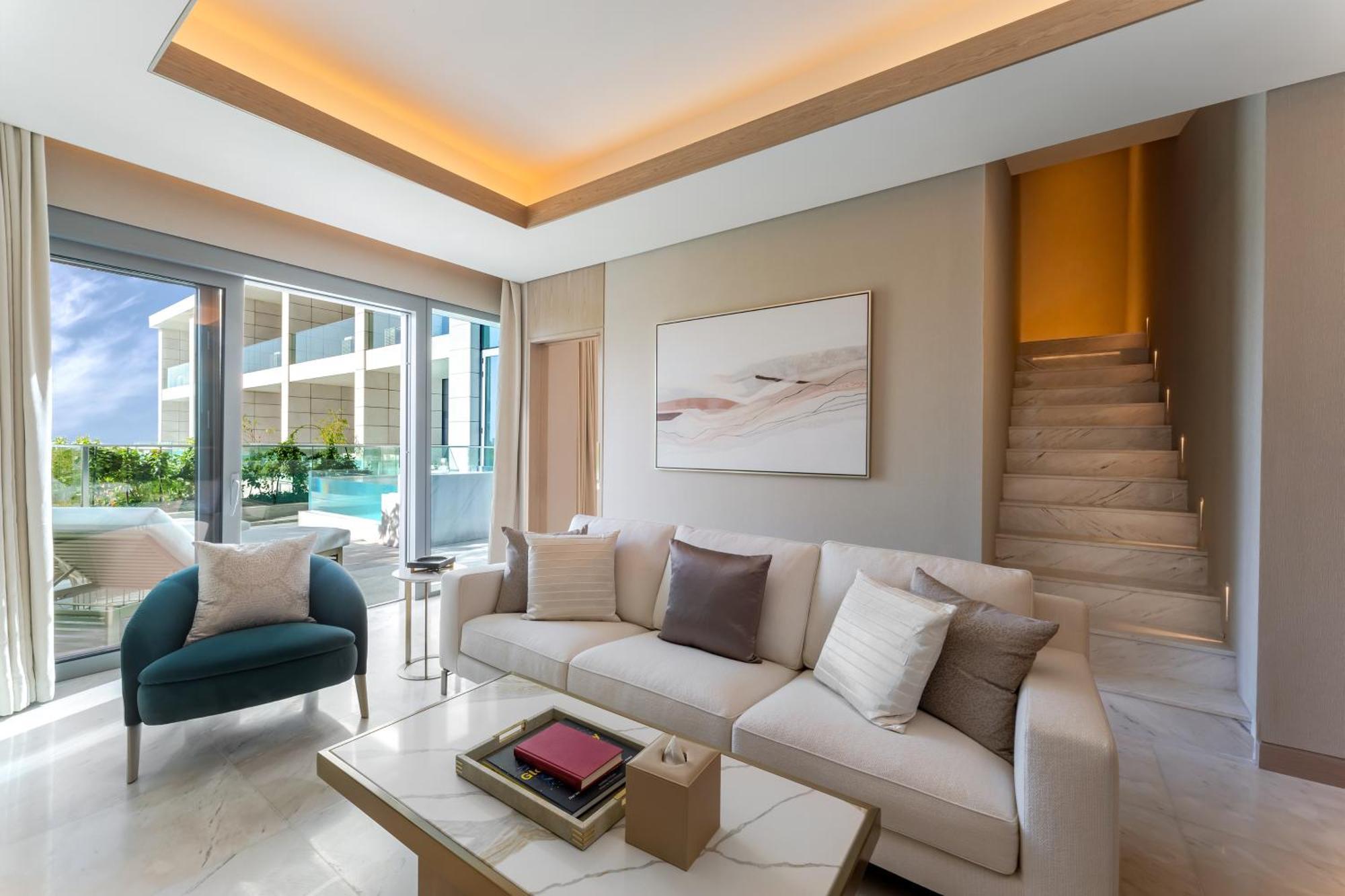 Five Luxe Hotel Dubaj Kültér fotó Living room